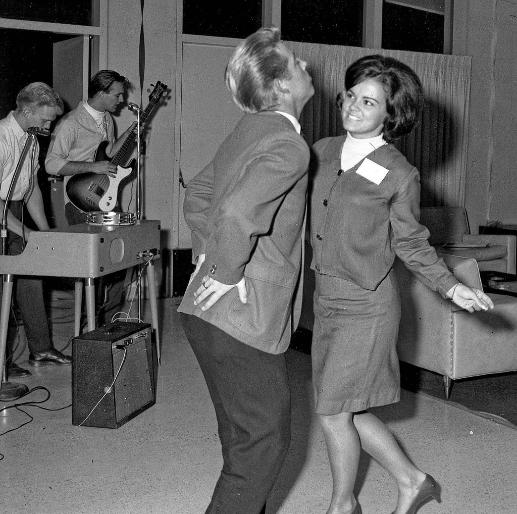 #107 Evening dance party, 1966