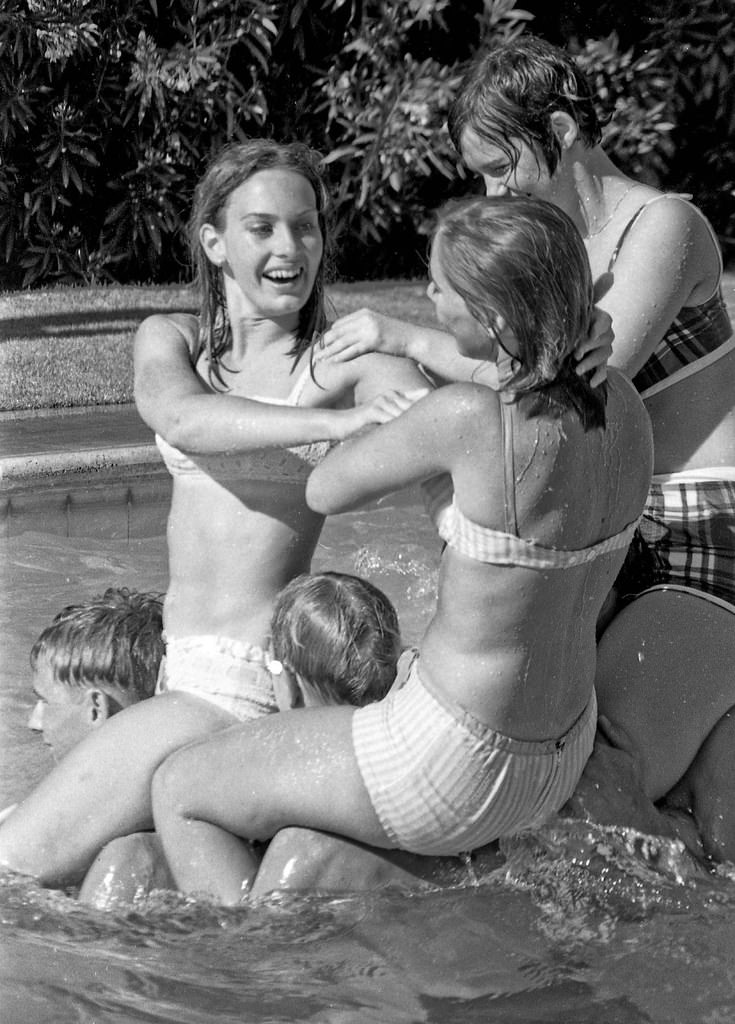 #163 Weekend picknic social with coeds, May 1966