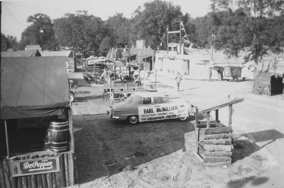 #28 Earl McMillian, Inc. car, 1950s