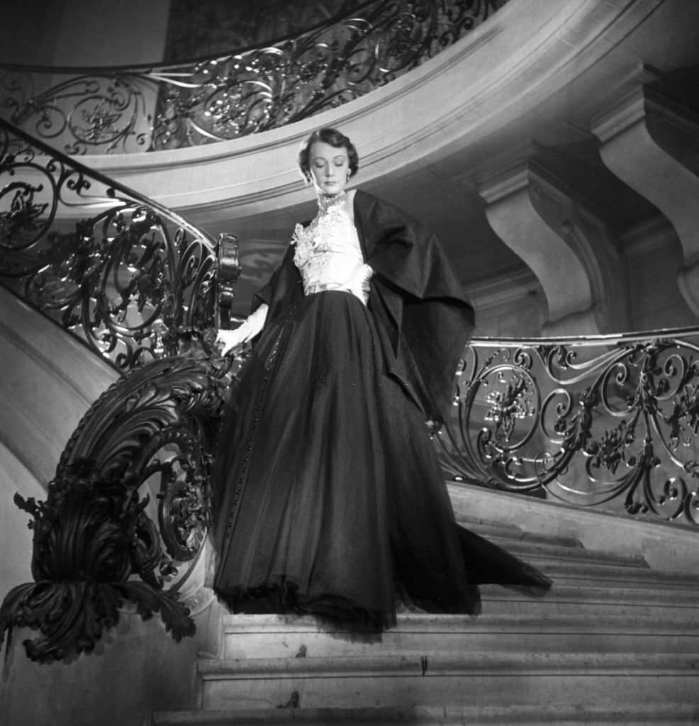 #41 Presentation of Jacques Fath’s new collection in Paris, April 1949.Presentation of Jacques Fath’s new collection in Paris, April 1949.