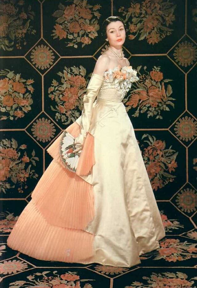 #116 Agnès in exquisite ball gown by Jacques Fath, 1951