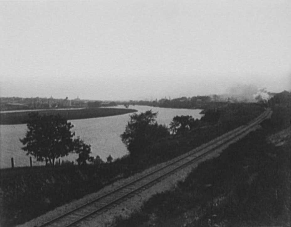 #92 Janesville, from the north, 1898.