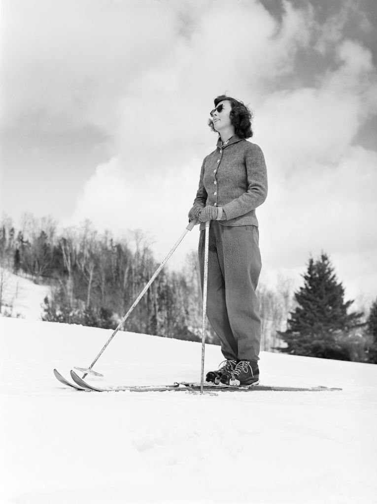 #138 Skier, near Franconia, New Hampshire, March 1940