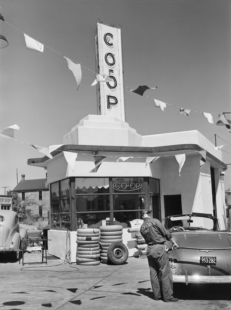 #178 Man pumping Gas at Co-Op Gas Station, Minneapolis, Minnesota, August 1941