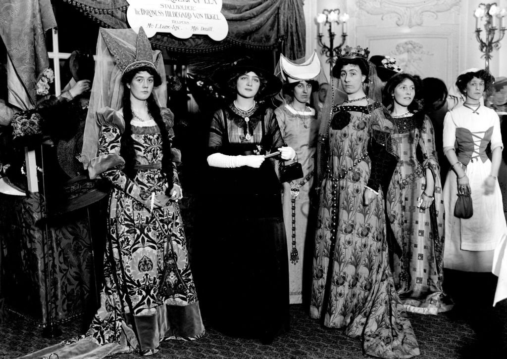 #21 Miss Lily Elsie at Canterbury Fair, 1910