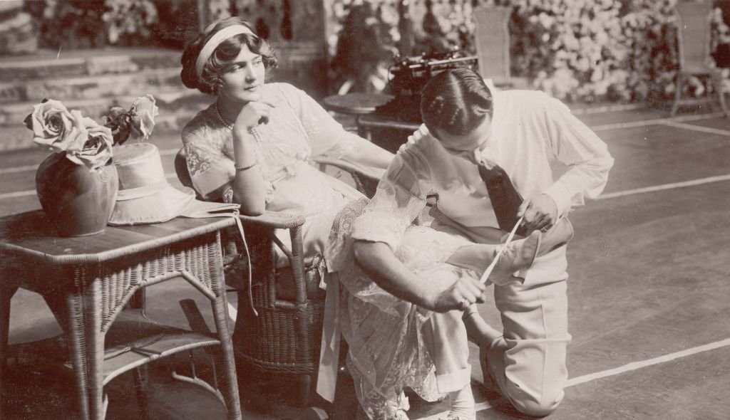 #25 Lily Elsie as Alice and Robert Michaelis as Freddy Fairfax, in a scene from the musical play ‘The Dollar Princess’, 1909