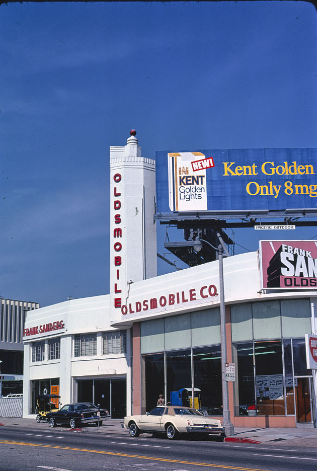 #15 Sanders Oldsmobile, La Brea & Wilshire, Los Angeles, California, 1977