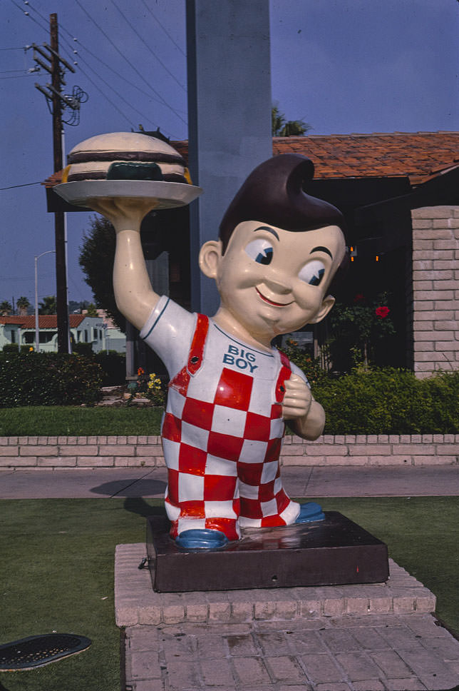 #1 Bob’s Big Boy statue sign, La Cienega Boulevard, Los Angeles, California, 1979