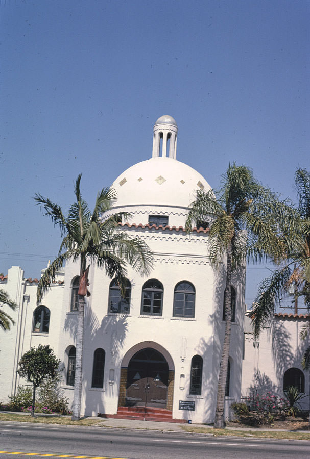 #51 King’s Fried Chicken (Church), Los Angeles, California.