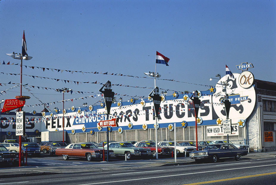 #7 Giant Felix Used Cars, Los Angeles, California, 1976