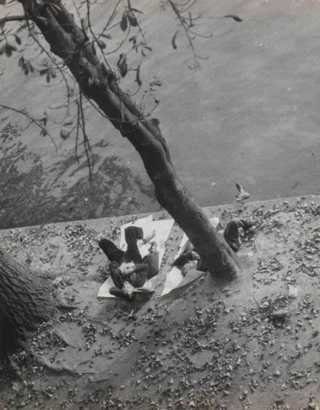 #8 Quai de Seine, 1929