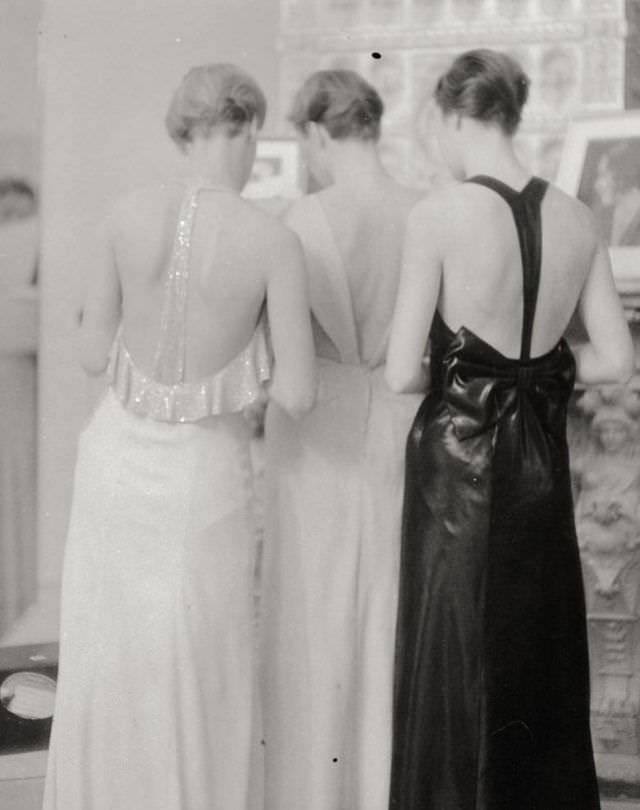 #22 Mannequins, Berlin, 1932