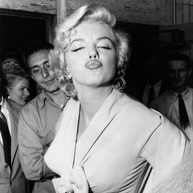 Goofy Photos of Marilyn Monroe making Funny Faces Celebrities