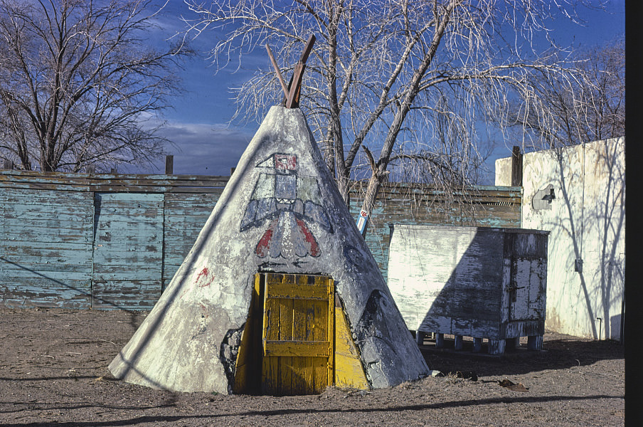 #127 Teepee shed, Route 66, Albuquerque, New Mexico, 1987