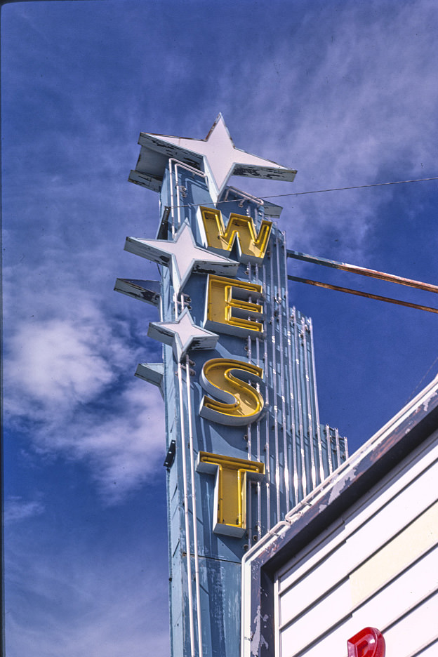 #149 West Theater, angle 2, Route 66, Grants, New Mexico, 1998