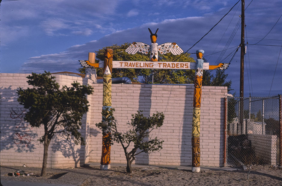 #178 Traveling Traders (Black Hawk Jewelry), Central Avenue, Albuquerque, New Mexico, 1987