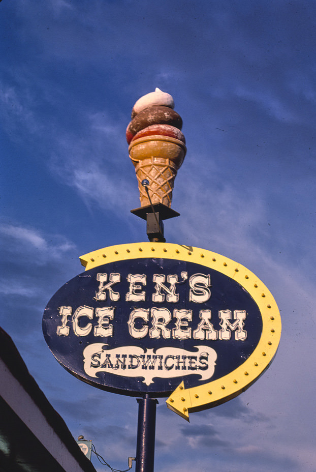 #55 Ken’s Ice Cream Sandwich sign, B-4, Tucumcari, New Mexico, 1987