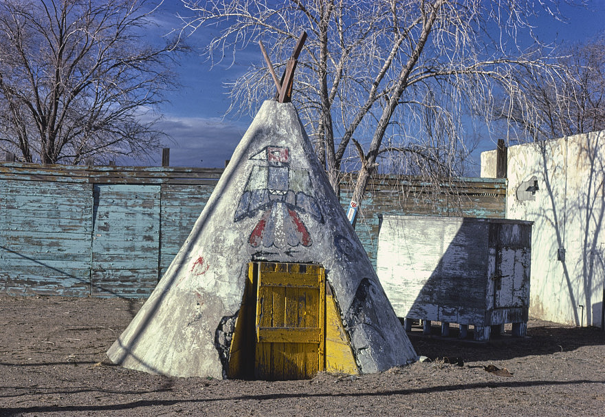 #30 Teepee shed, Route 66, Albuquerque, New Mexico, 1981