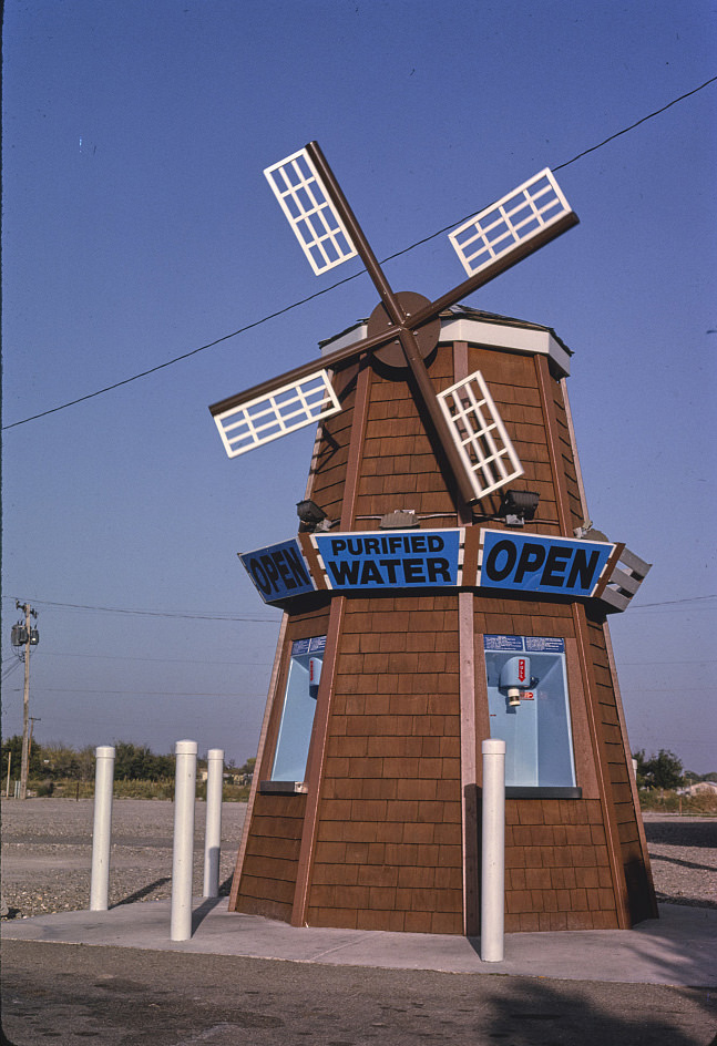 #49 Purified Water windmill, Roswell, New Mexico, 1993
