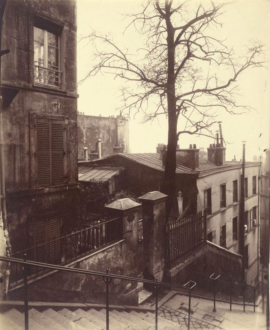 #107 Staircase, Montmartre, 1921