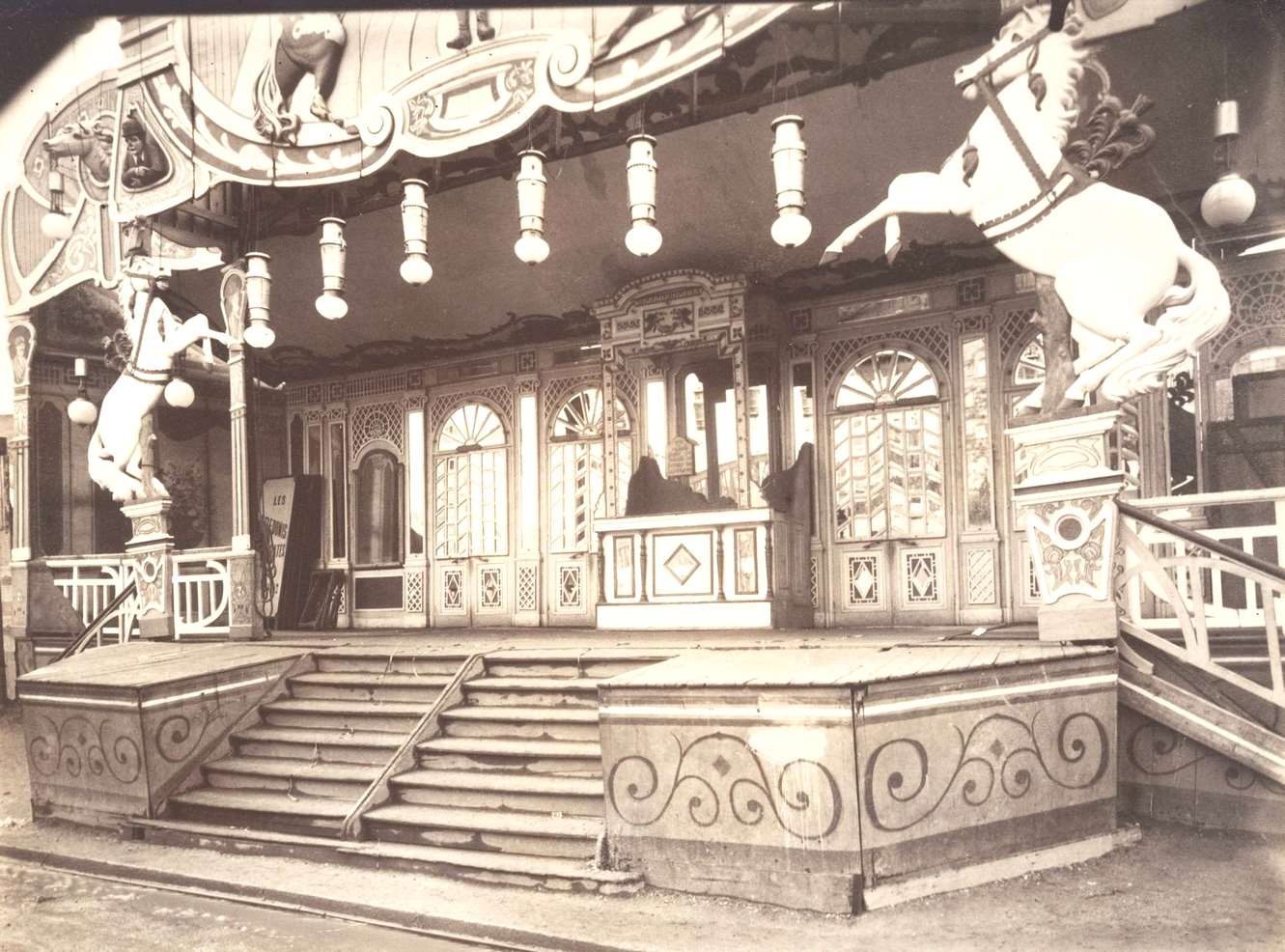 #40 Fete, Avenue de Breteuil, 1913