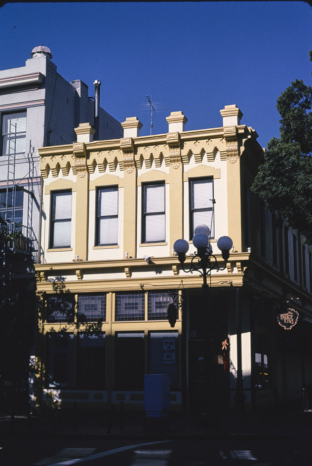 #35 Bitter End, 5th Avenue, San Diego.