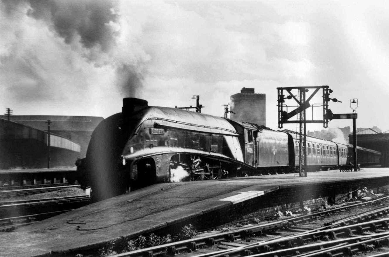#63 No 60019 ‘Bittern’ departs from Glasgow Queen St with an express for the Granite city in 1965 having been transferred to Aberdee, 1963
