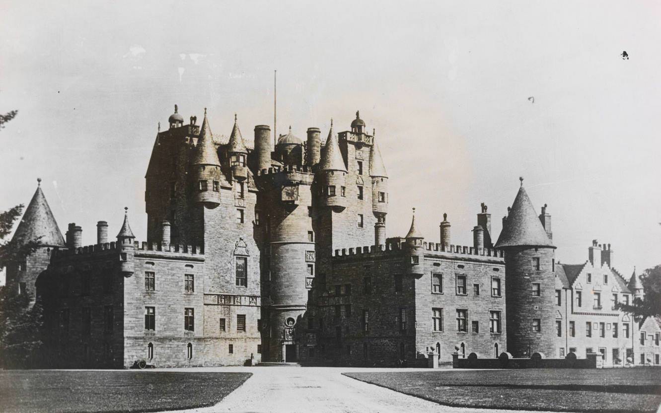 #66 Fire at Glamis Castle, 1960