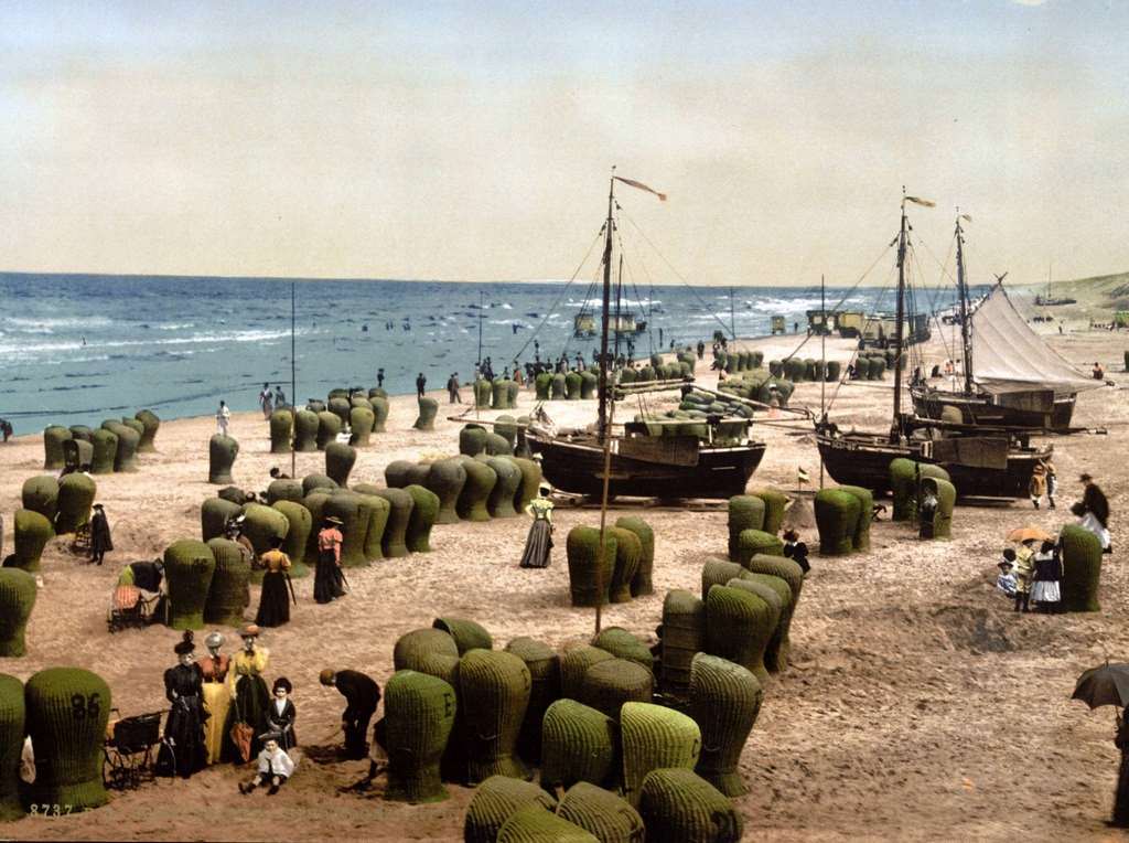 #72 The beach, Scheveningen, Holland, 1900
