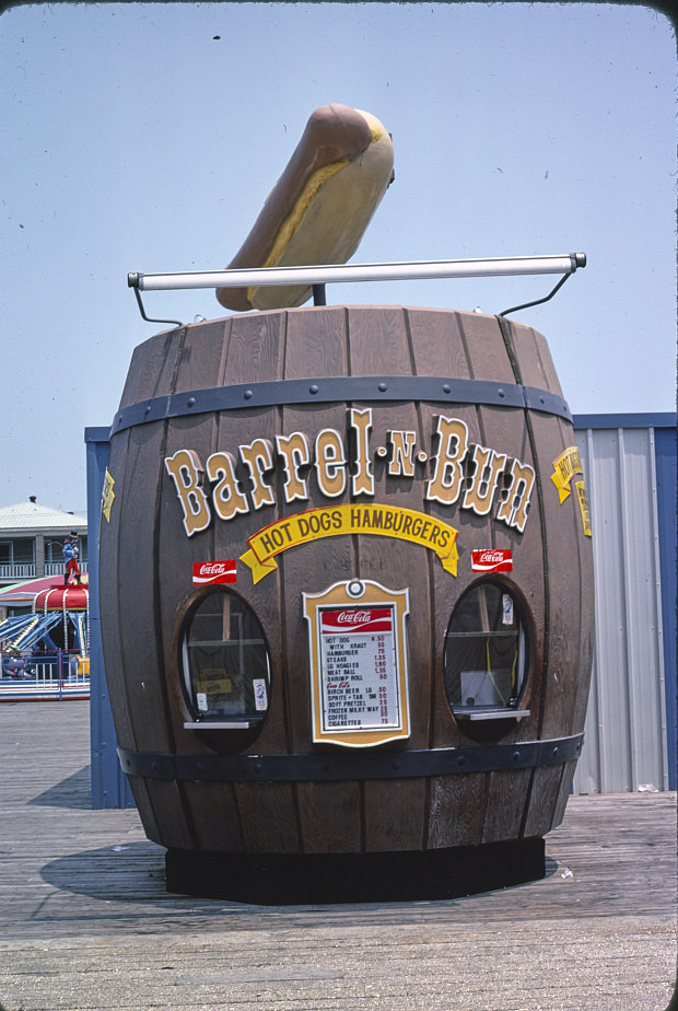 #150 Hunt’s Casino arcade, Wildwood, New Jersey, 1978
