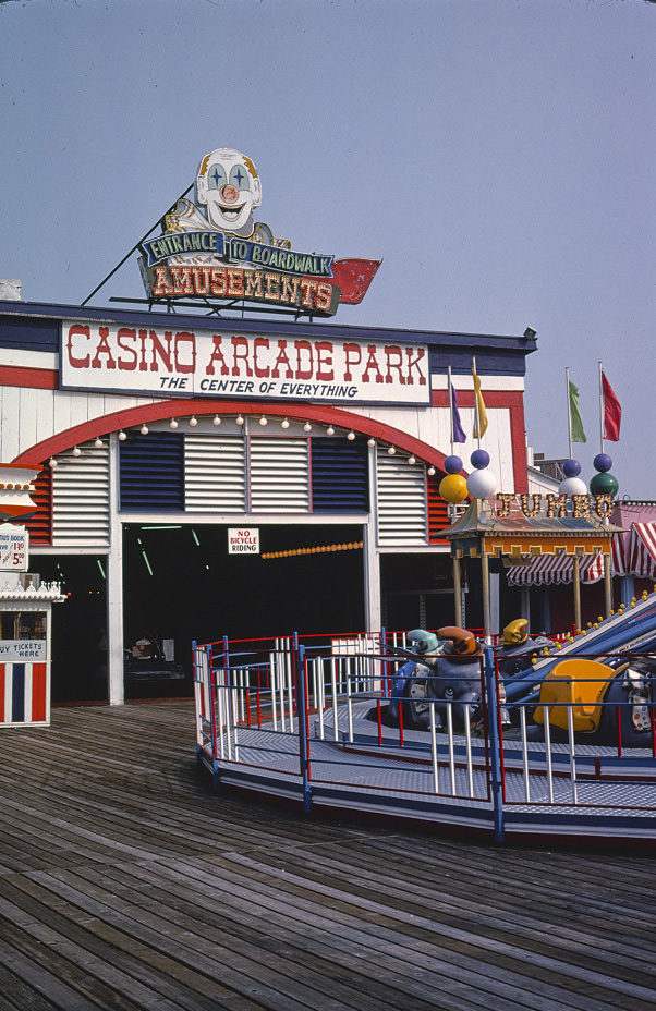 #94 Hunt’s Casino arcade, Wildwood, New Jersey, 1978