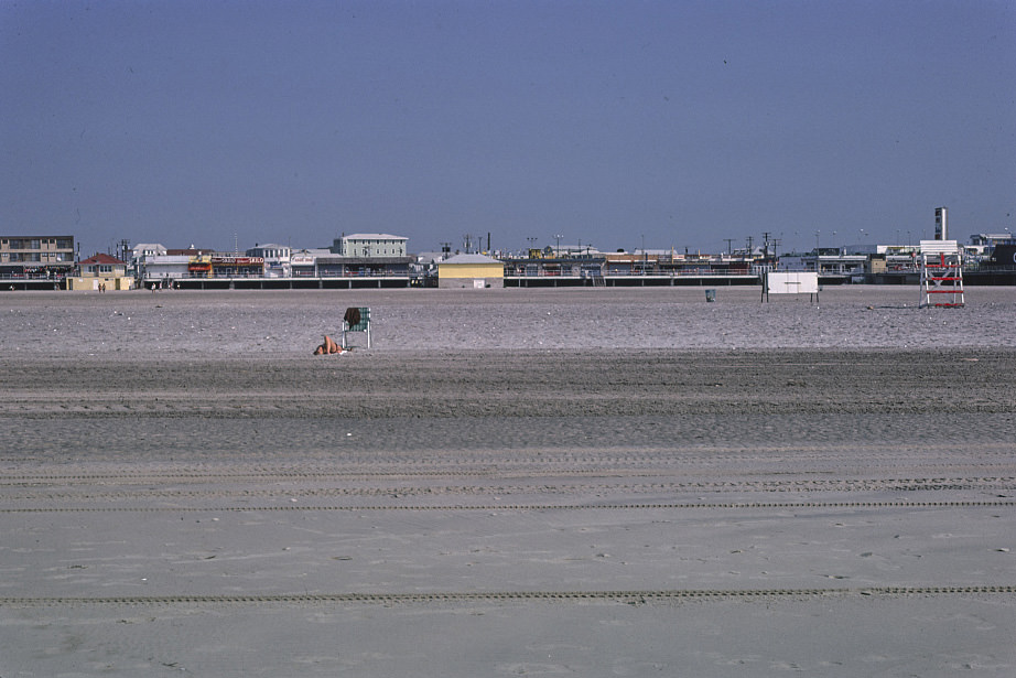 #54 Boardwalk between Hunt’s Pier and Mariner’s, Wildwood, New Jersey, 1978