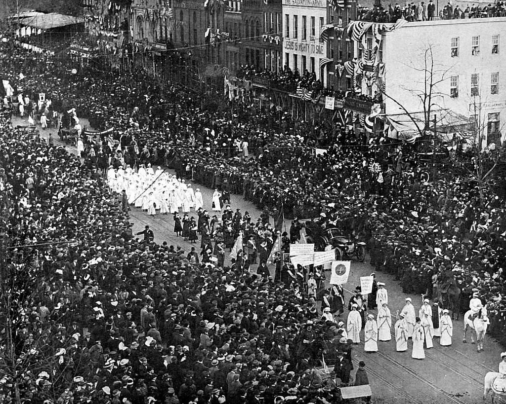 #58 Suffragettes parading in the streets of Washington, 1913