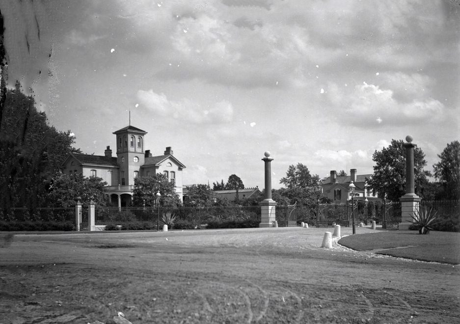 #176 The entrances to Tower Grove Park in Saint Louis, Missouri, 1903