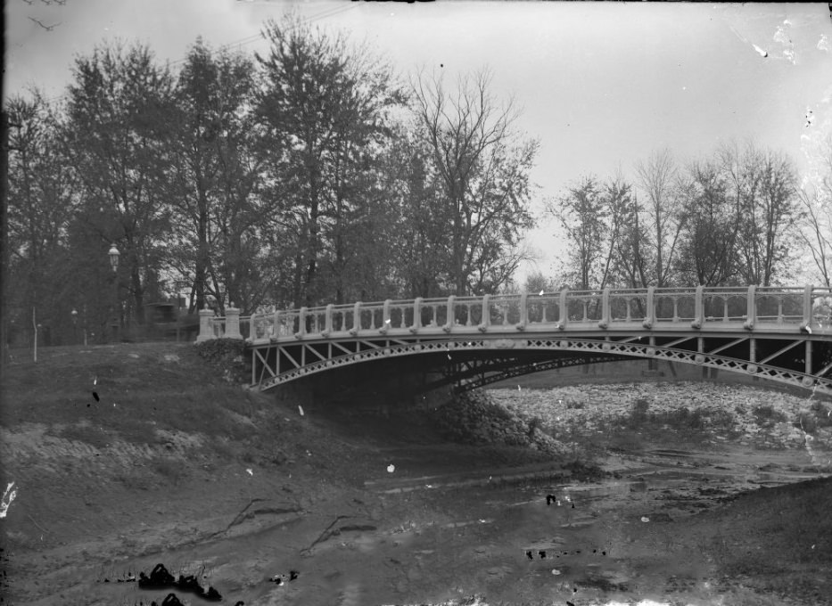 #188 A bridge going over a stream in Forest Park, Saint Louis, Missouri, 1903