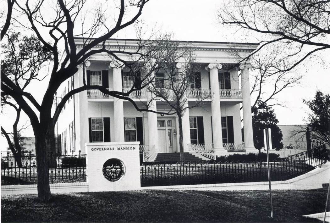 #45 Governor’s Mansion with fence, 1971.