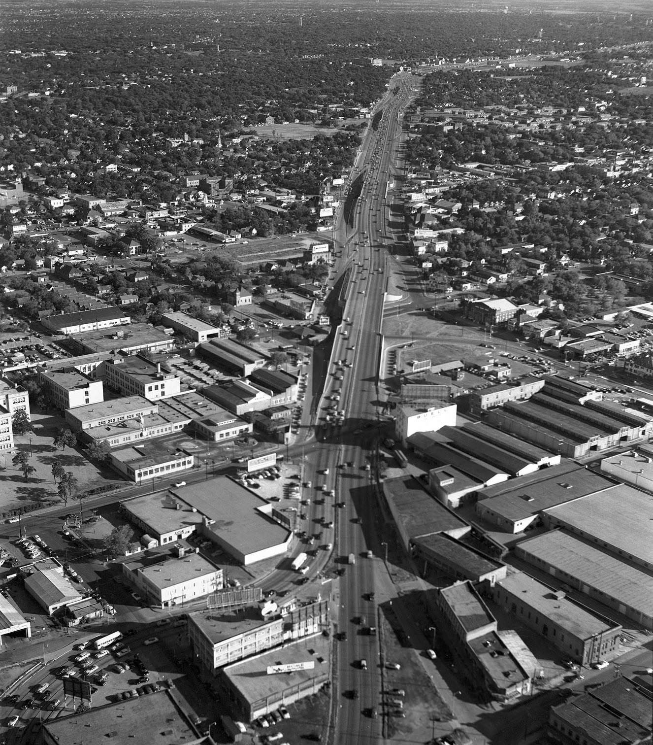 #20 Central Expressway, Dallas, Texas, 953