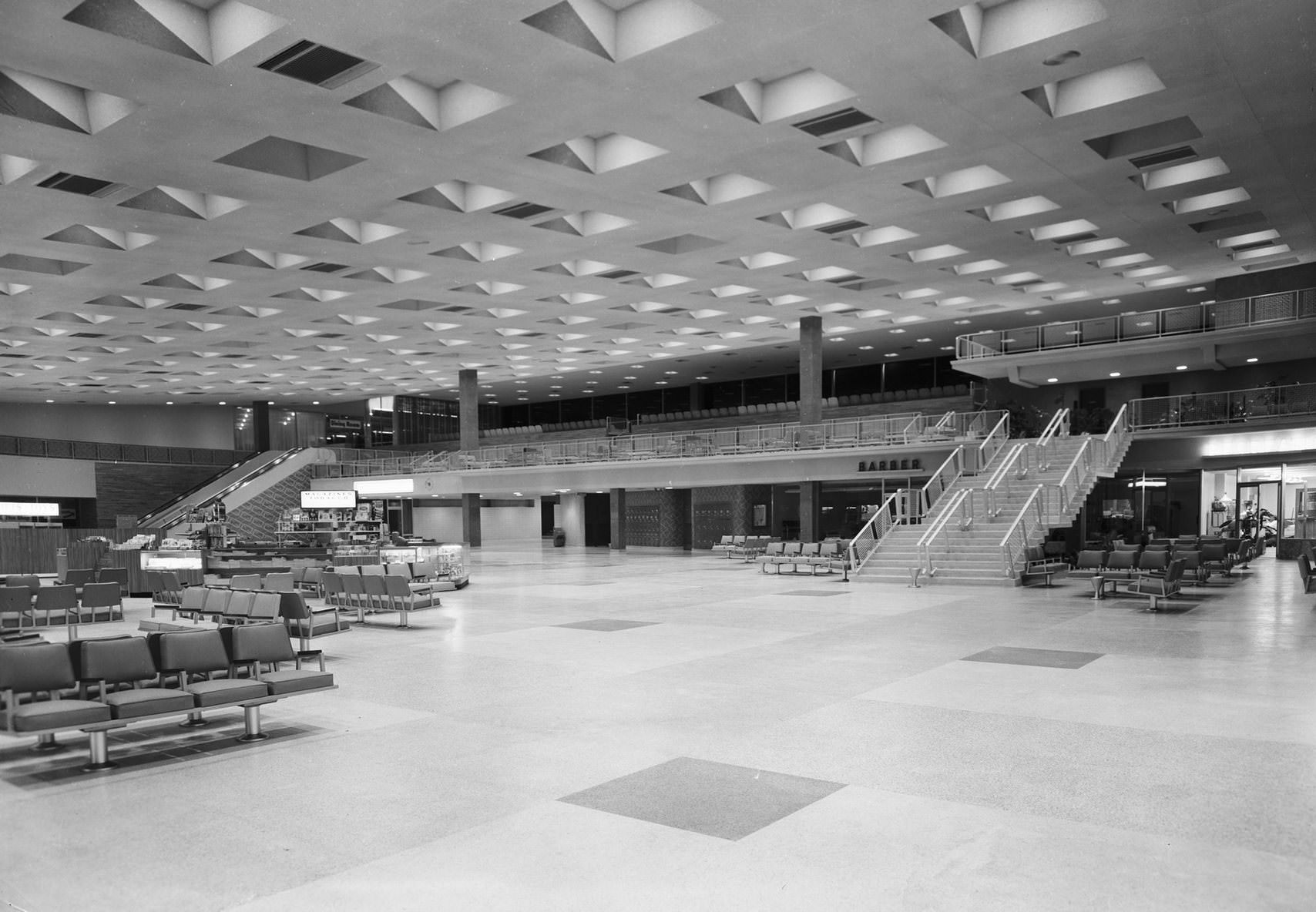 #149 Love Field, interior, Dallas, Texas, 1958