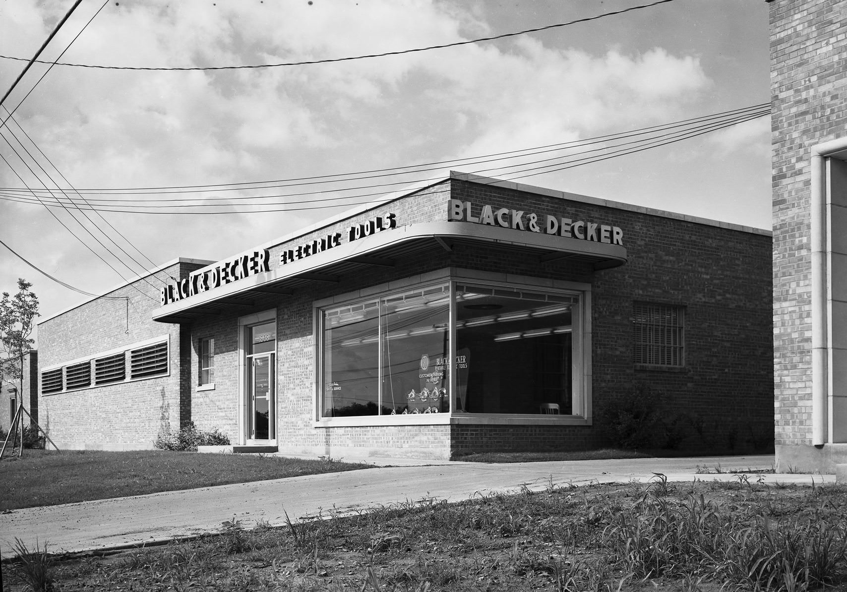 #189 Black & Decker building, Oak Lawn industrial area, Dallas, Texas, 1954