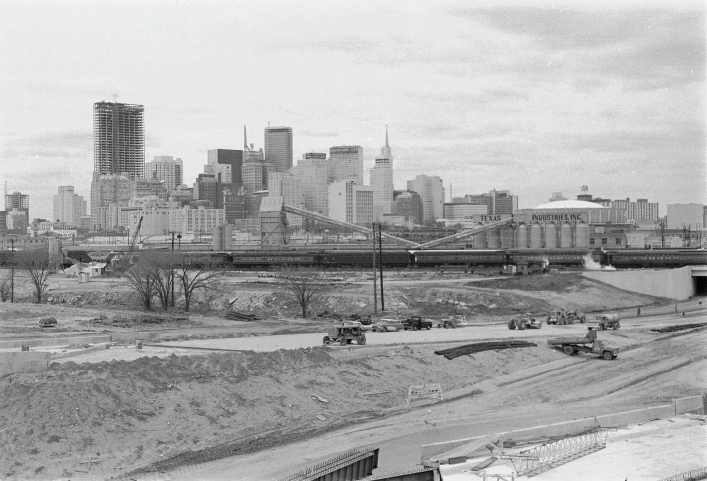 #237 Dallas skyline with construction site, 1959