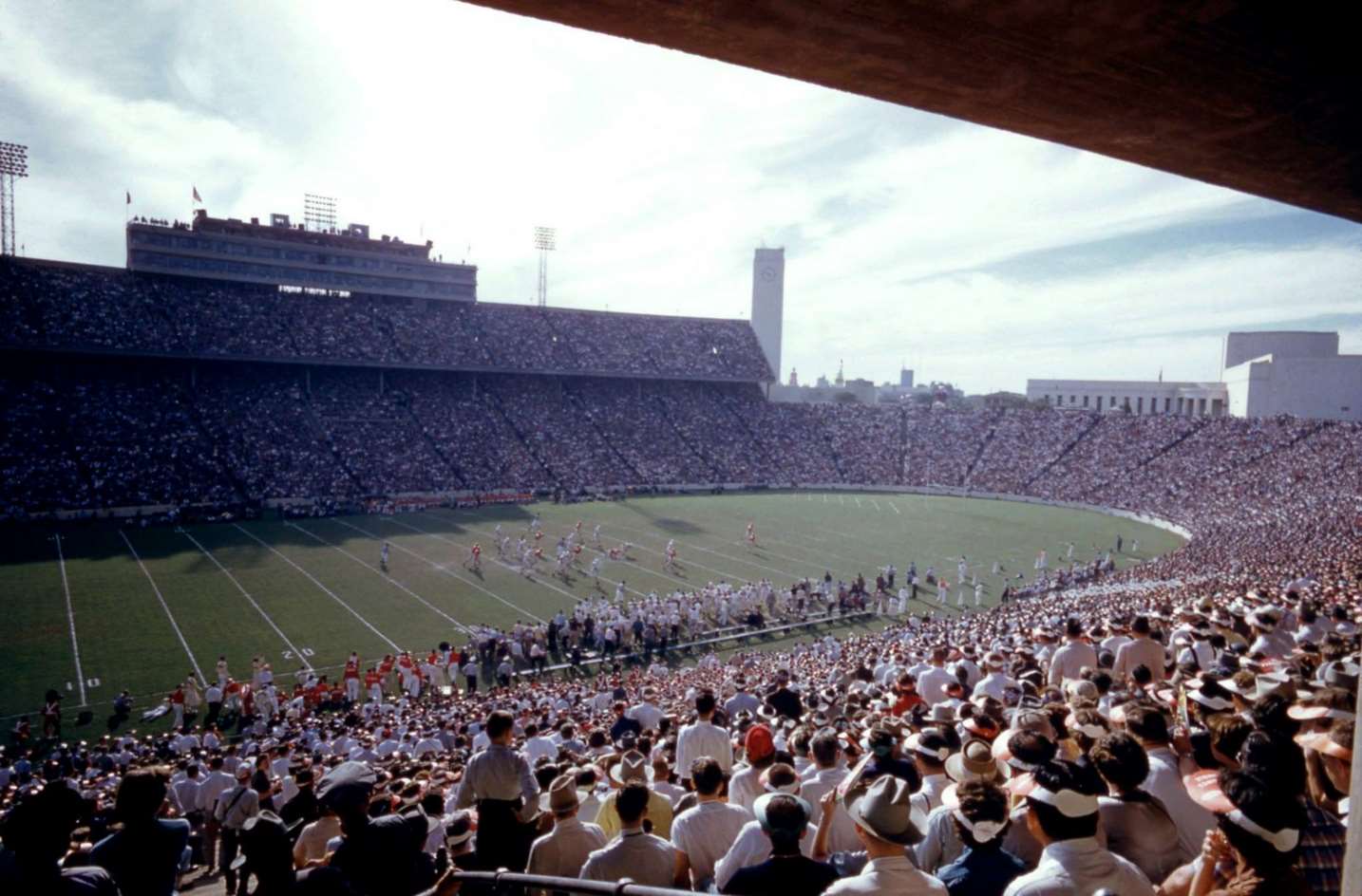 General view as fans look on during the Red River Rivalry between the ranked Oklahoma Sooners and Texas Longhorns on October 8, 1955 at the Cotton Bowl in Dallas, Texas.