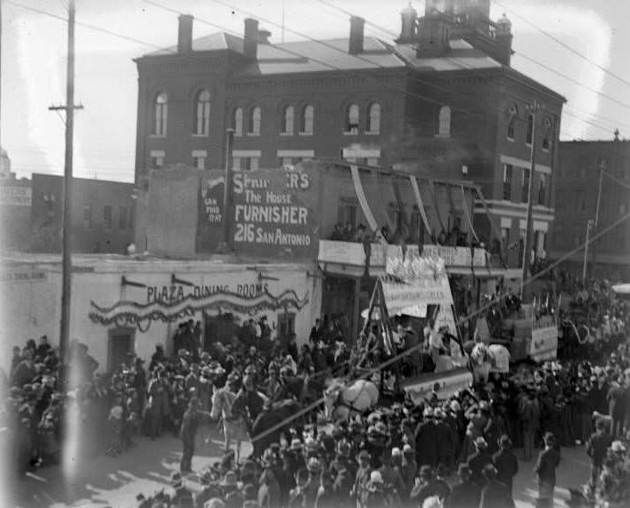 #46 Parade on San Antonio Stret, El Paso, 1907