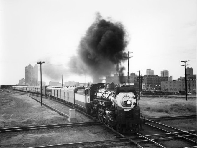 #151 “Louisiana Limited” leaving Fort Worth, 1950.