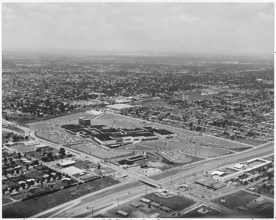 #17 Aerial view of Seminary South shopping center, Fort Worth, Texas, 1962