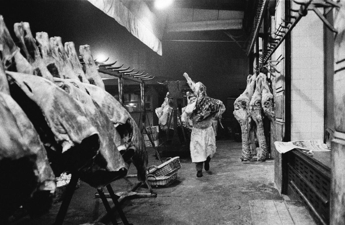 #63 Butcher at work in Les Halles, 1950