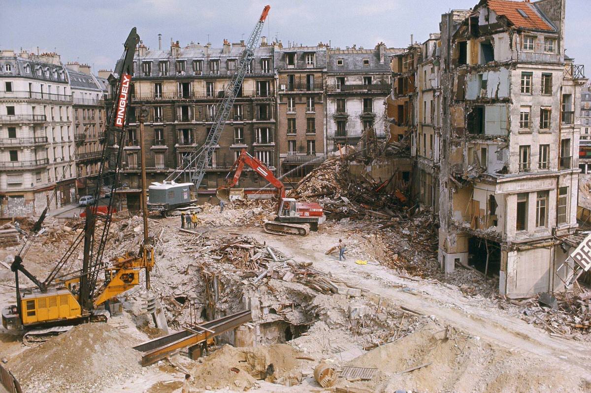 #89 Renovation of the Halles, 1900