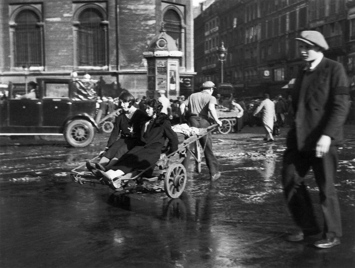#93 The Halles of Paris, Saint-Eustache Church, 1900