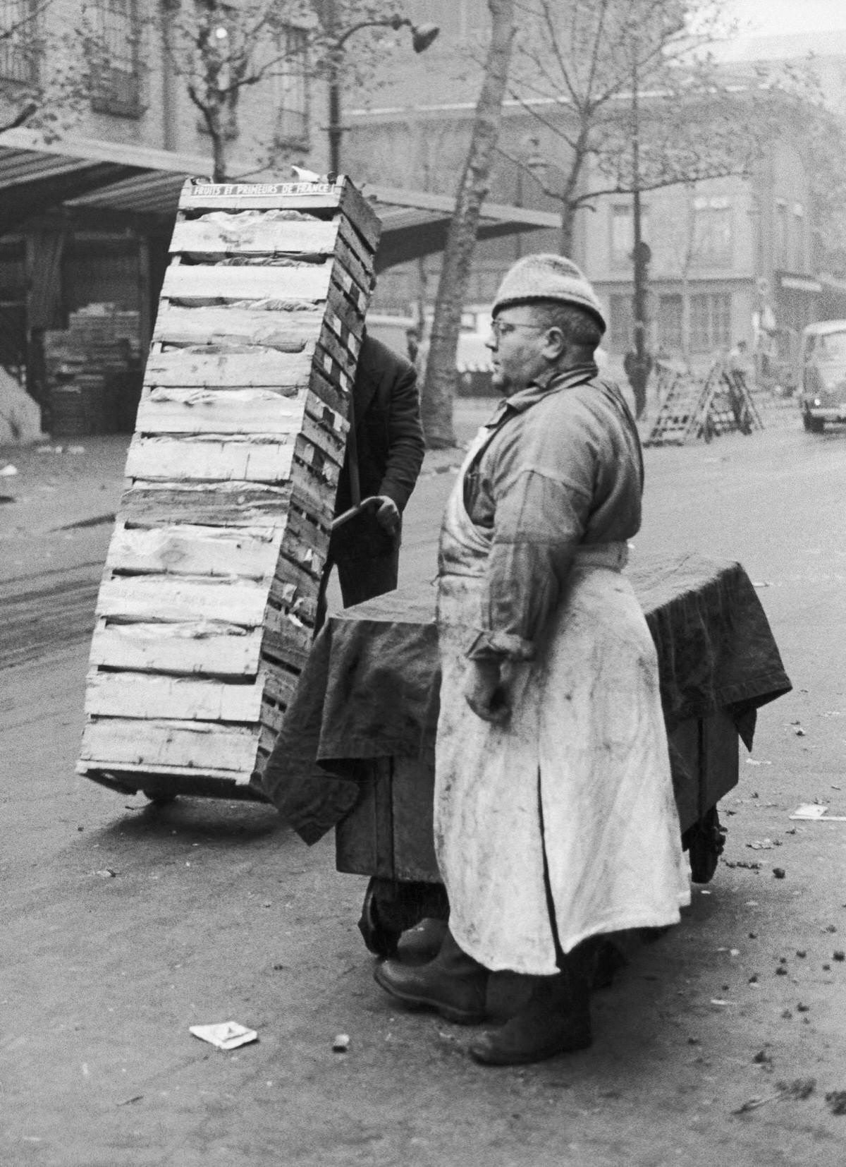 #98 The Halles of Paris, 1900