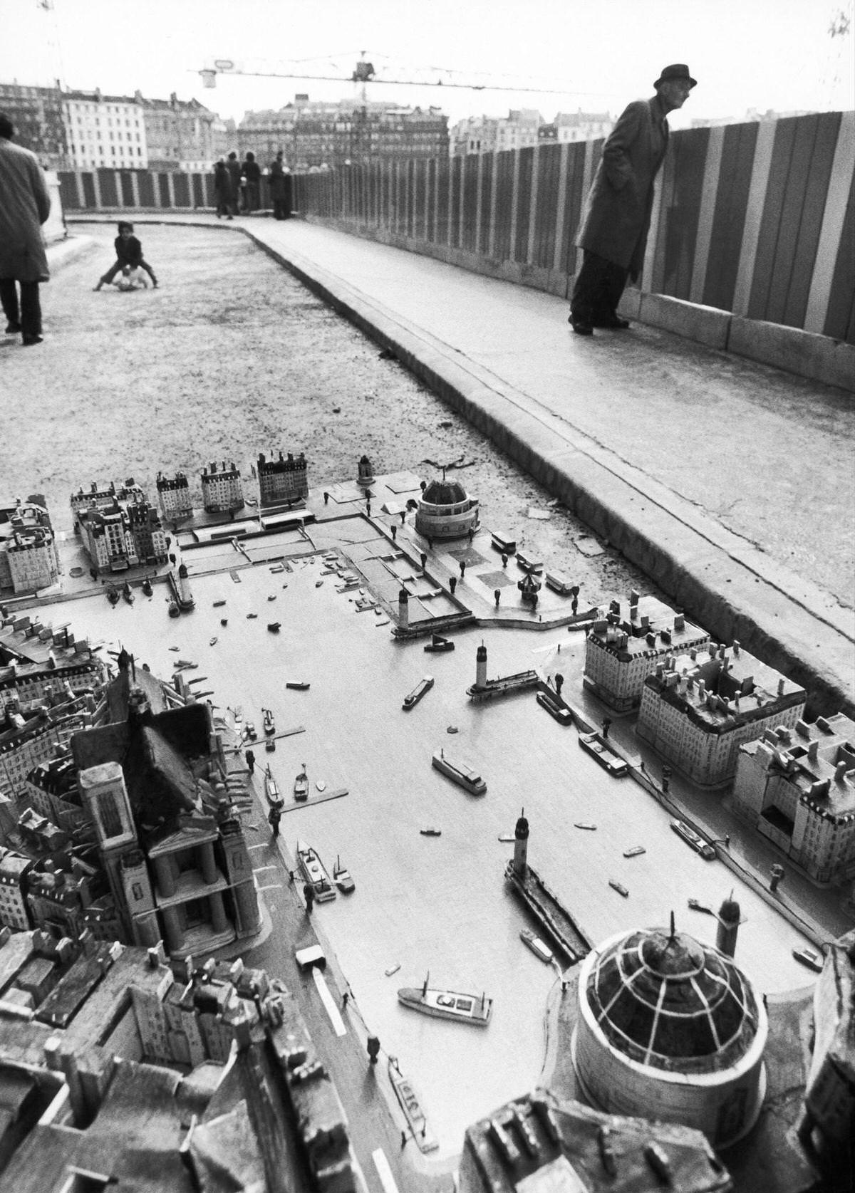 #101 The Halles’S Construction Project, 1948