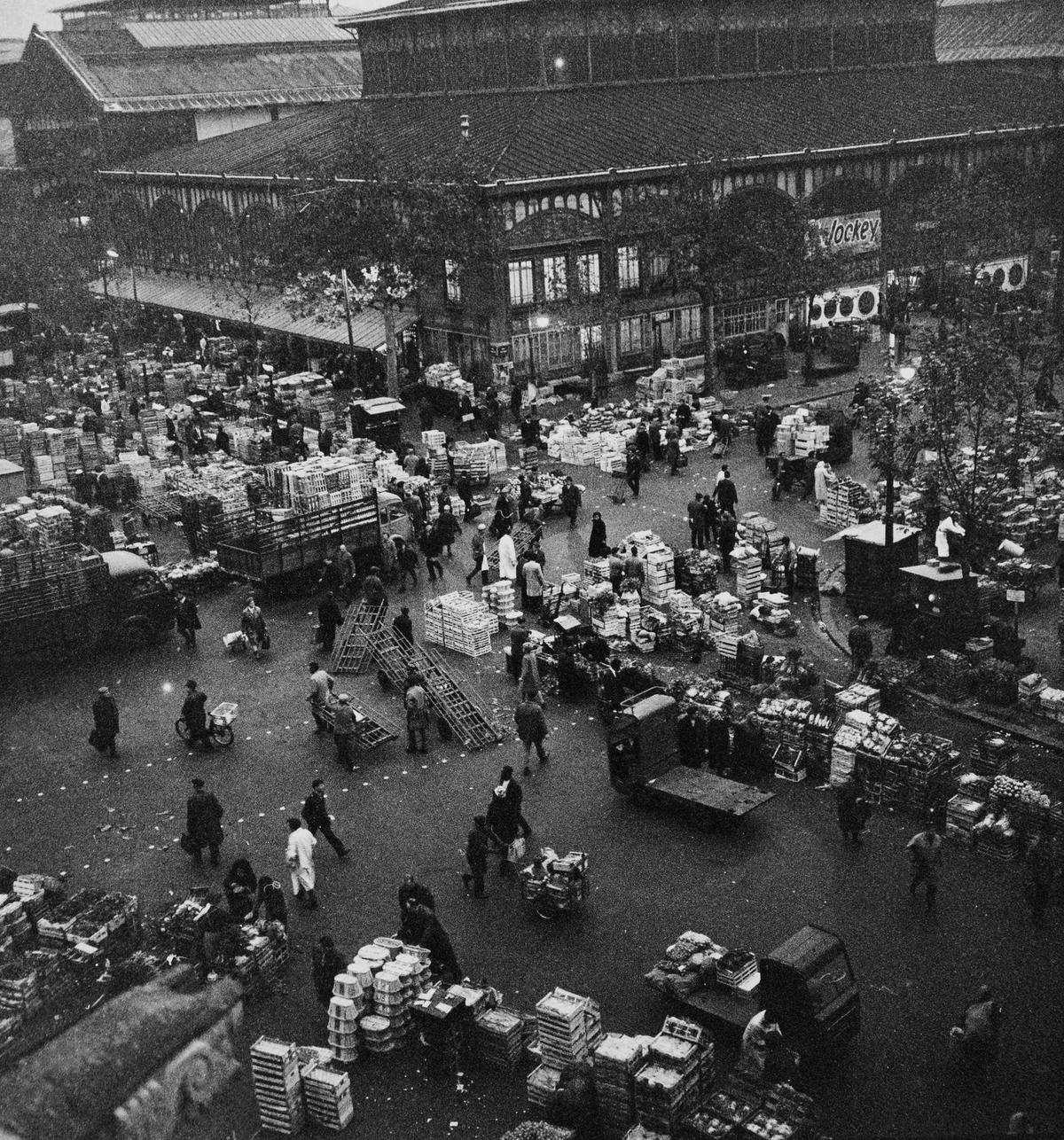 #17 Animation on the Crossroad, Les Halles, 1960s